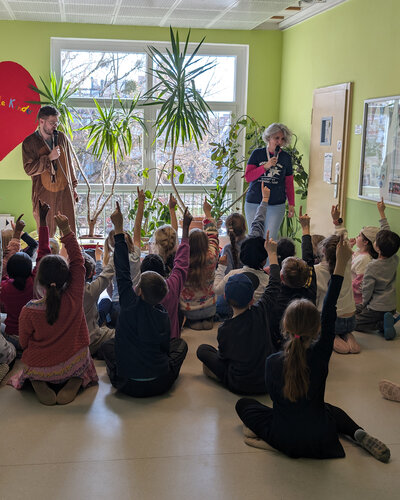  Für die Schulkinder unserer Sabine-Ball-Grundschule war das Kidsfest jede Woche aufs Neue ein echtes Highlight.

In...